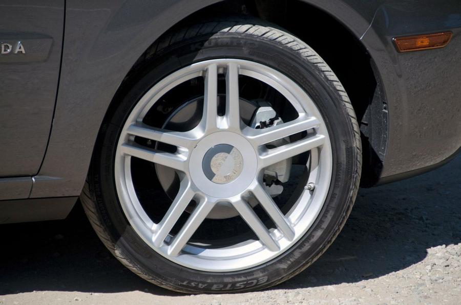  Coda Sedan 2012 года  (фото 7 из 51)